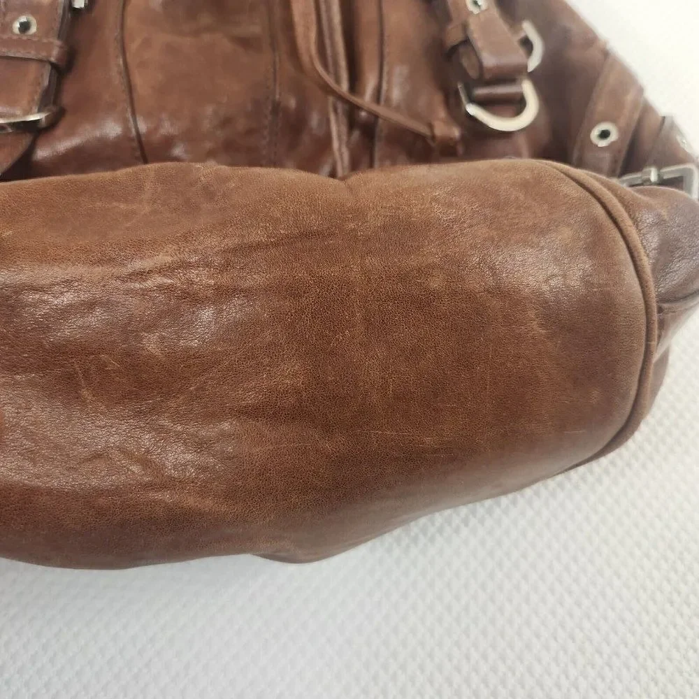 MICHAEL KORS Milo Distressed Leather Large Bucket Handbag Purse Tote - Picture 11 of 13